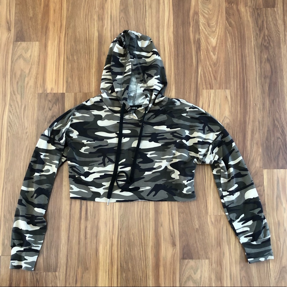 SHEIN Camo Crop Hoodie